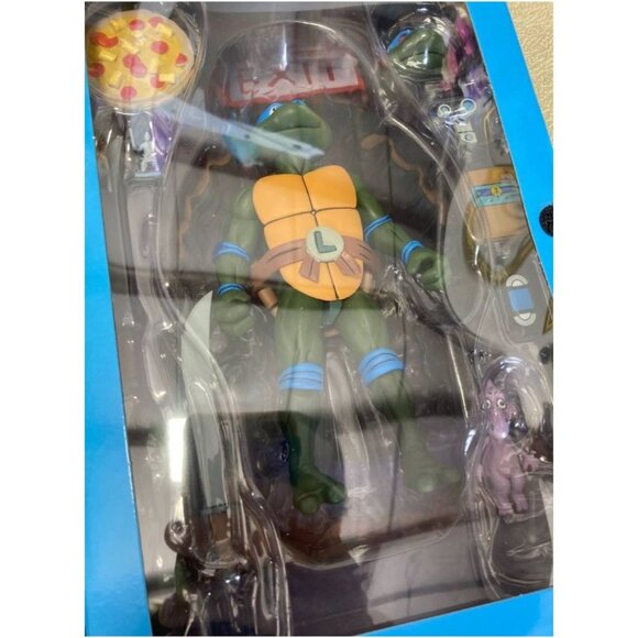 Teenage Mutant Ninja Turtles Leonardo Pizza Club Ultimate Action Figures NECA - Picture 7 of 10